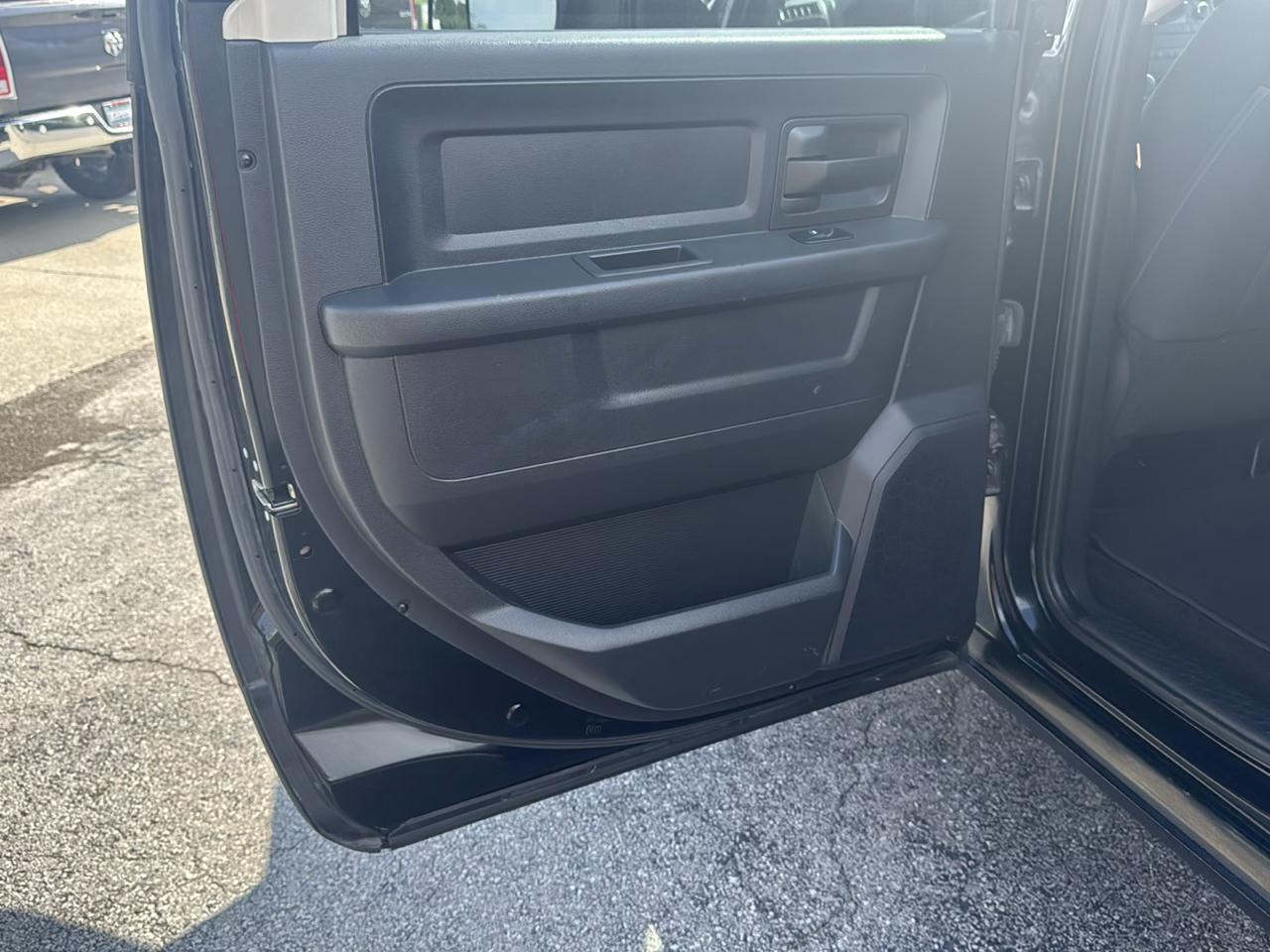 RAM 2500 4WD Crew Cab 149" ST 2012