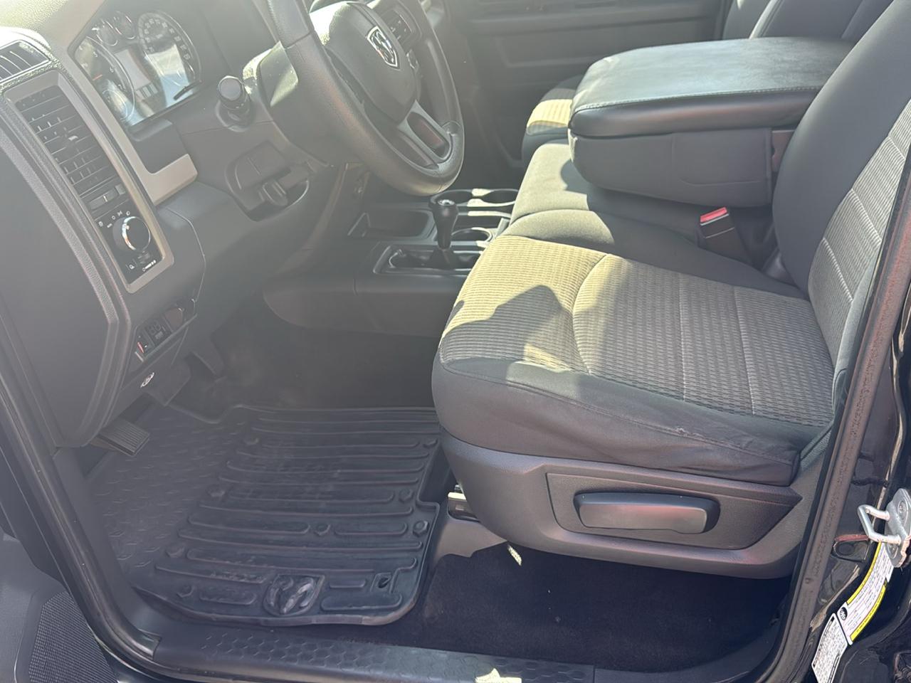 RAM 2500 4WD Crew Cab 149" ST 2012