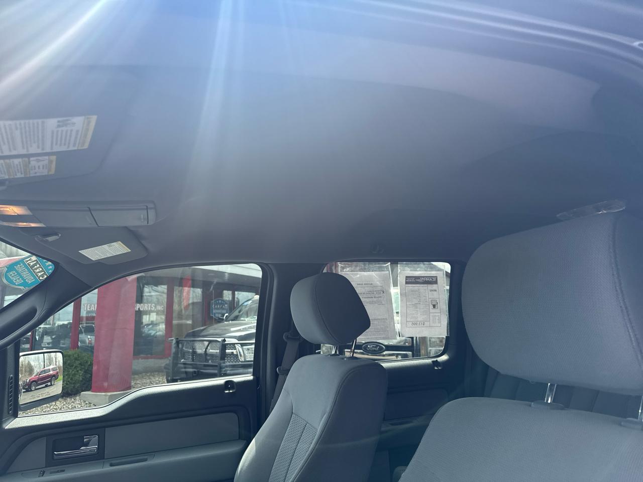 Ford F-150 4WD SuperCrew 145" XLT 2012