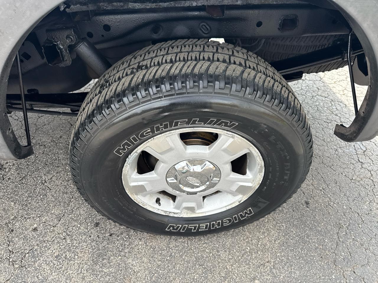 Ford F-150 4WD SuperCrew 145" XLT 2012