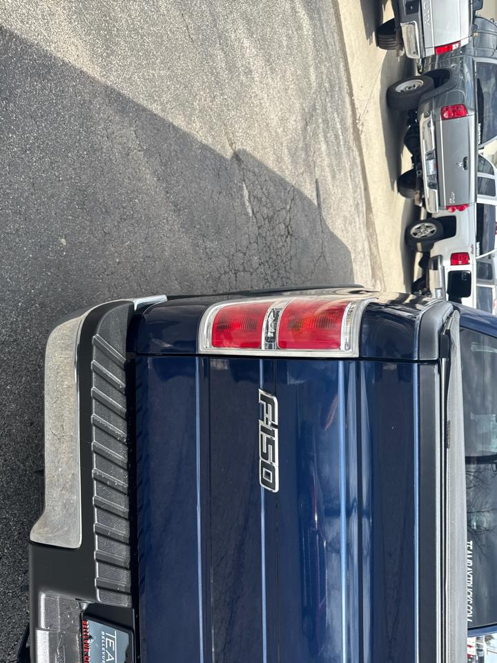 Ford F-150 4WD SuperCrew 145" XLT 2012