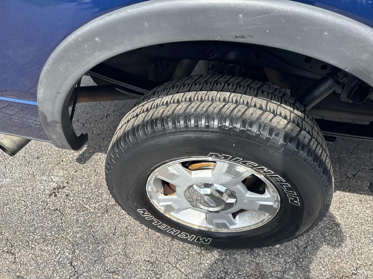 Ford F-150 4WD SuperCrew 145" XLT 2012