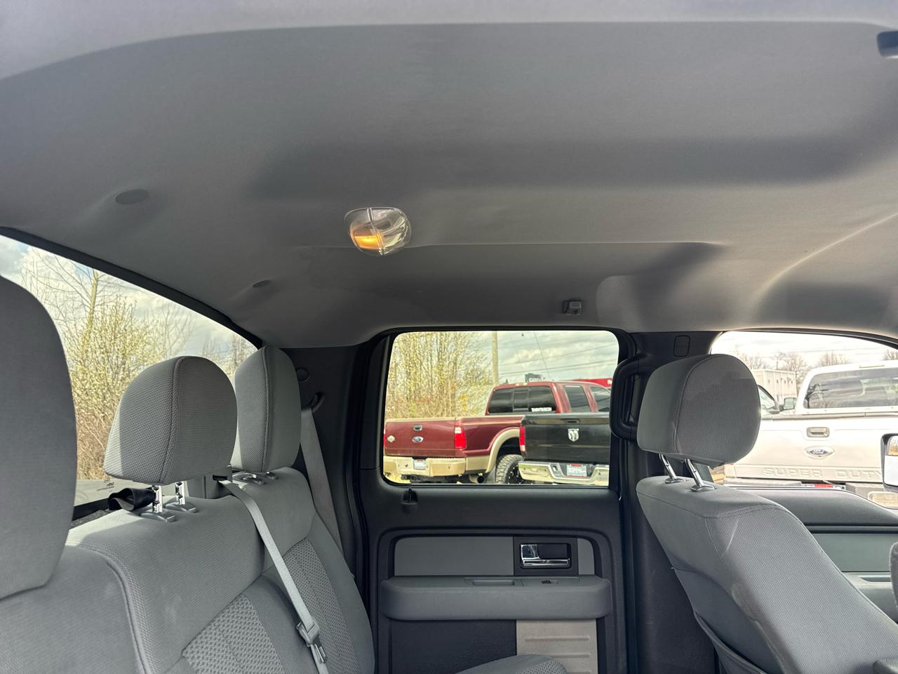 Ford F-150 4WD SuperCrew 145" XLT 2012