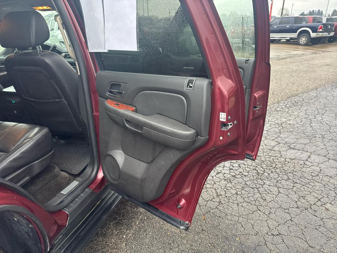 Chevrolet Tahoe 4WD 4dr 1500 LT w/3LT 2008