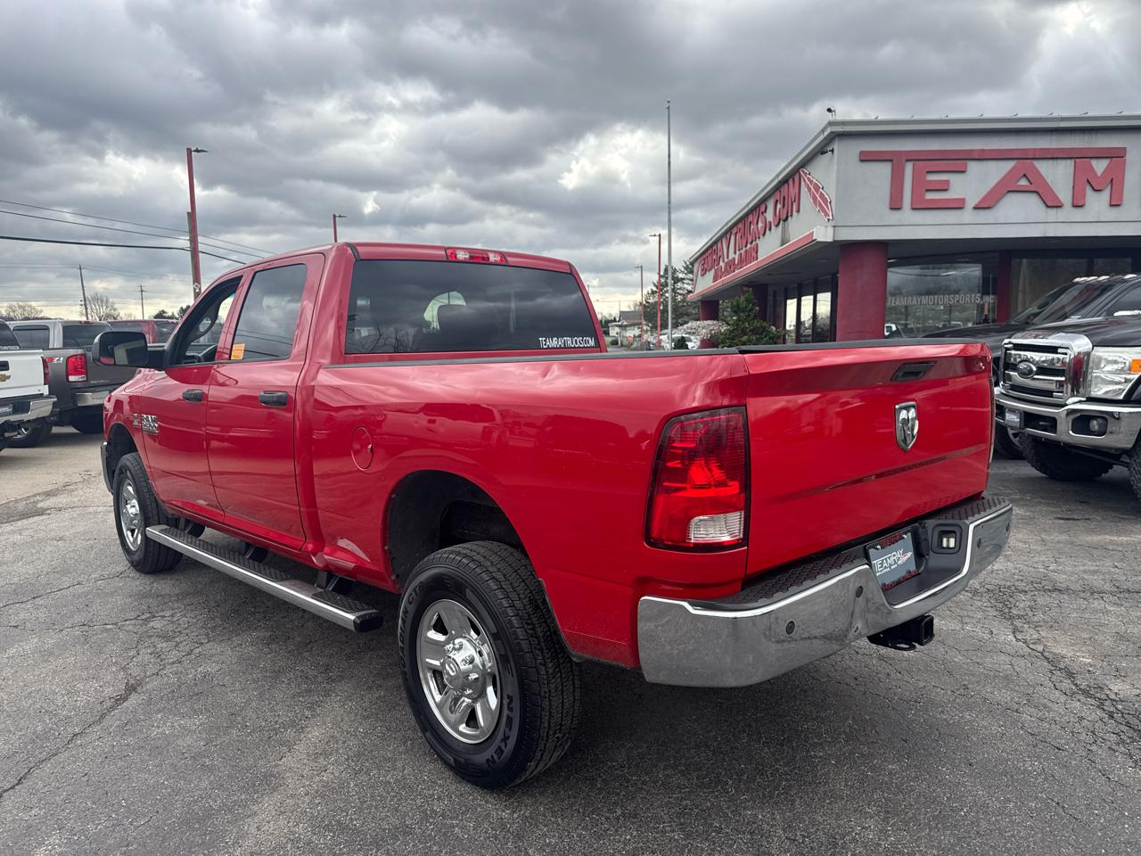 RAM 2500 Tradesman 4x4 Crew Cab 6'4" Box 2017