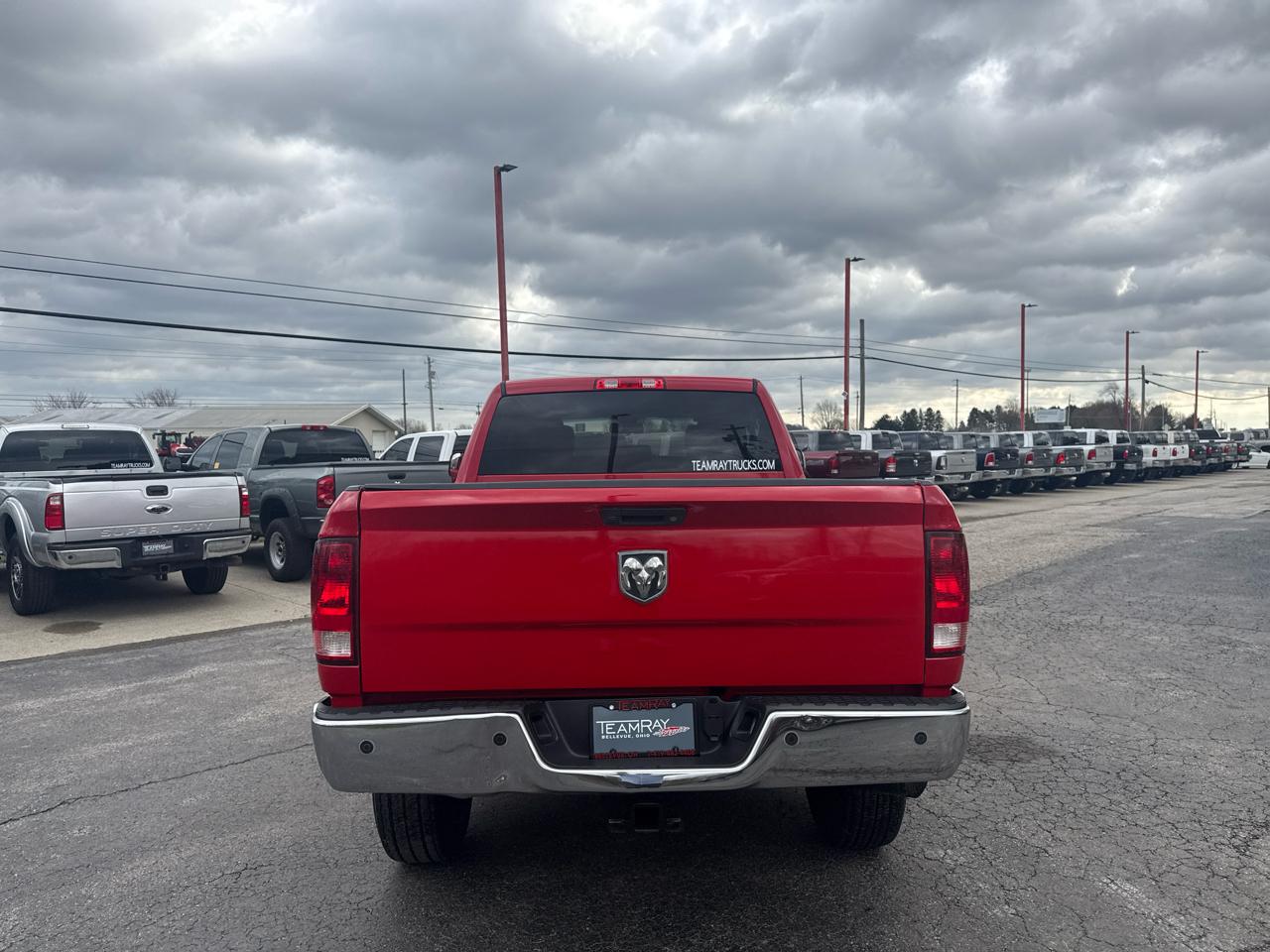 RAM 2500 Tradesman 4x4 Crew Cab 6'4" Box 2017