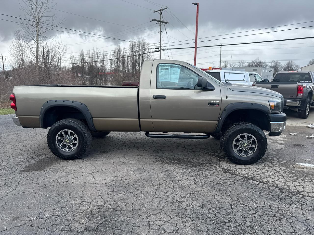 Dodge Ram 2500 4WD Reg Cab 140.5" ST 2007