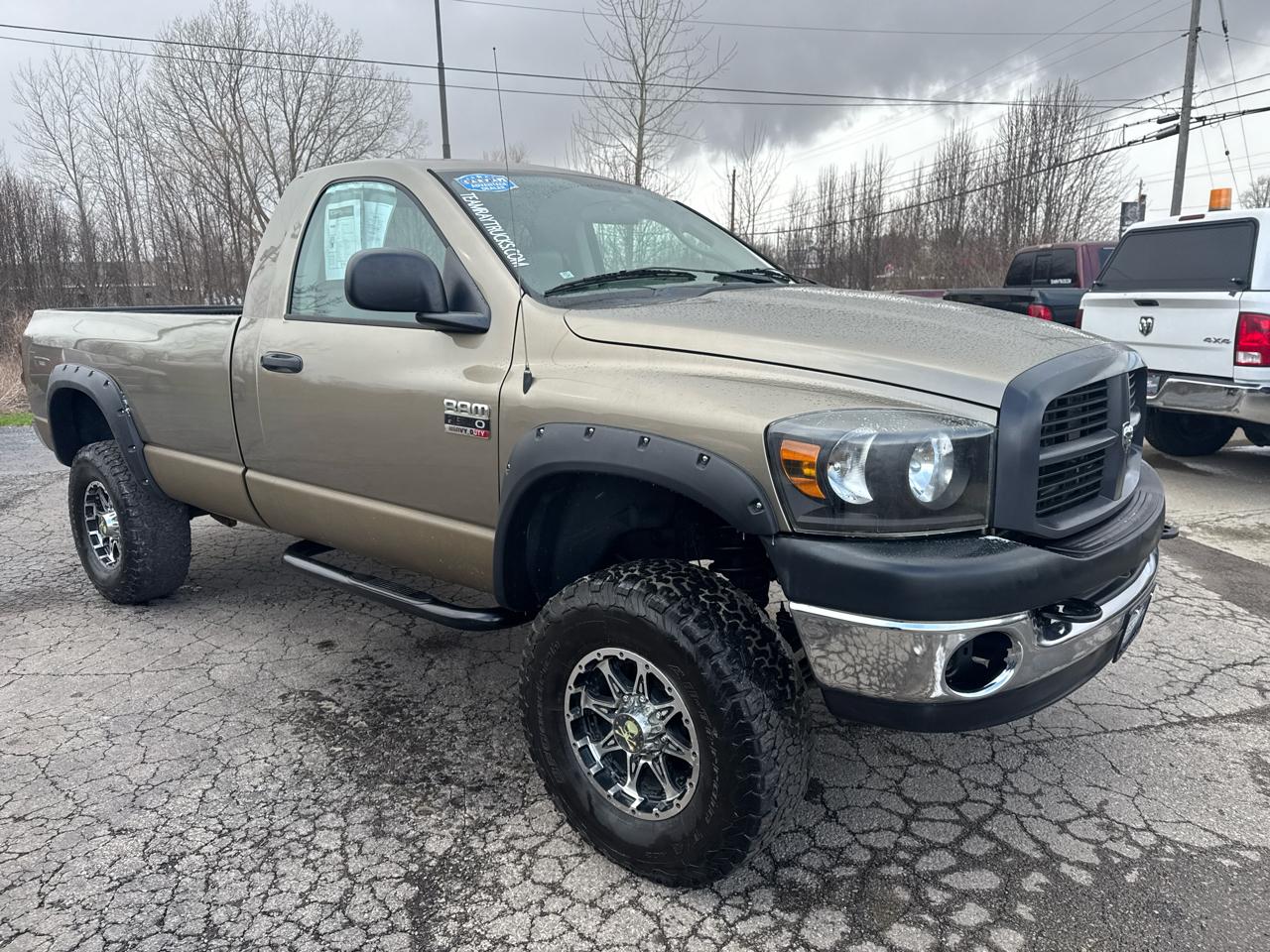 Dodge Ram 2500 4WD Reg Cab 140.5" ST 2007