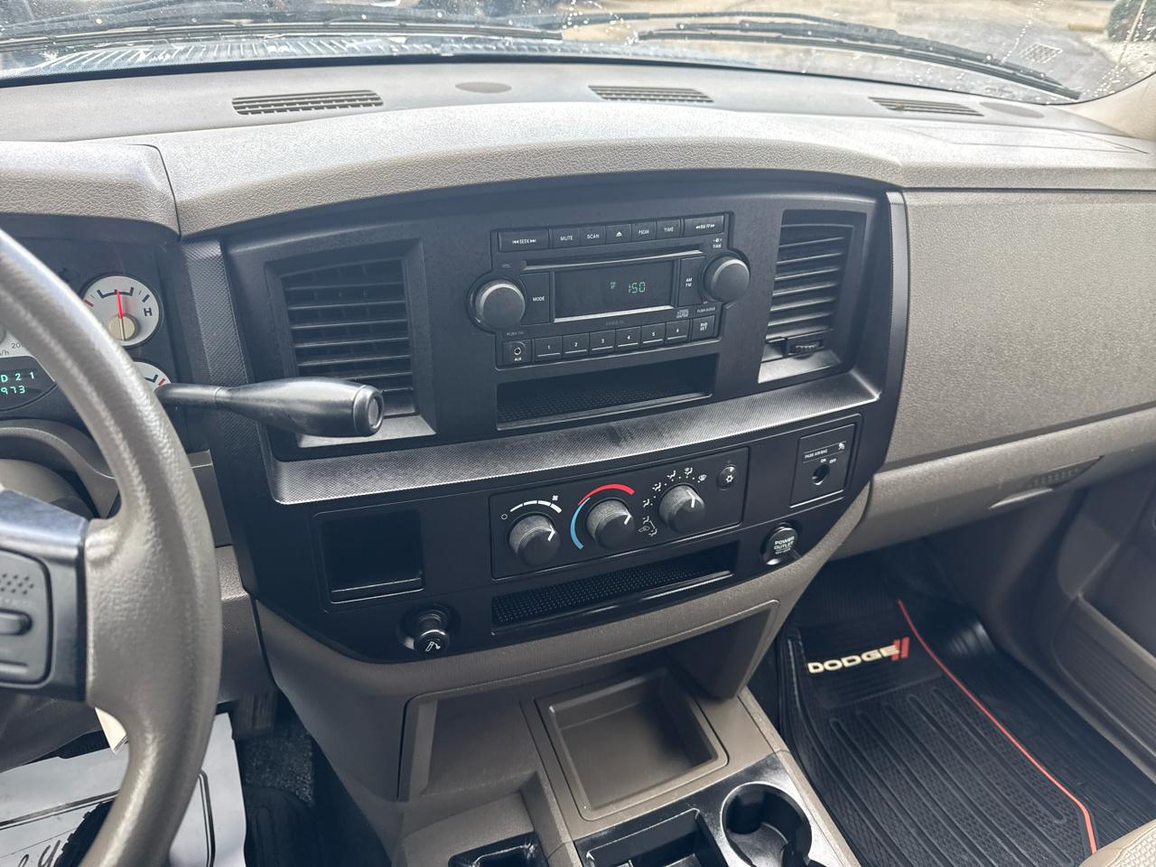 Dodge Ram 2500 4WD Reg Cab 140.5" ST 2007