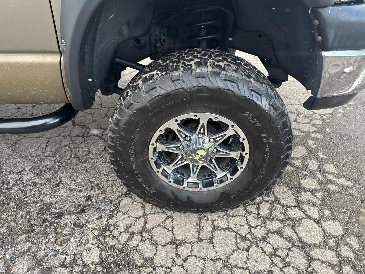 Dodge Ram 2500 4WD Reg Cab 140.5" ST 2007