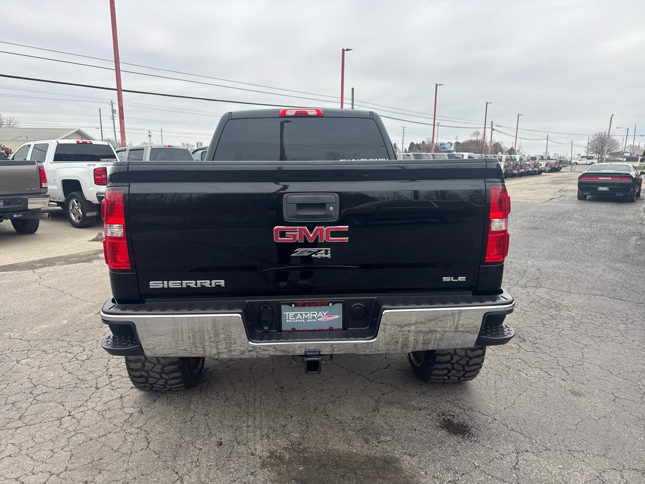 GMC Sierra 1500 4WD Crew Cab 153.0" SLE 2017