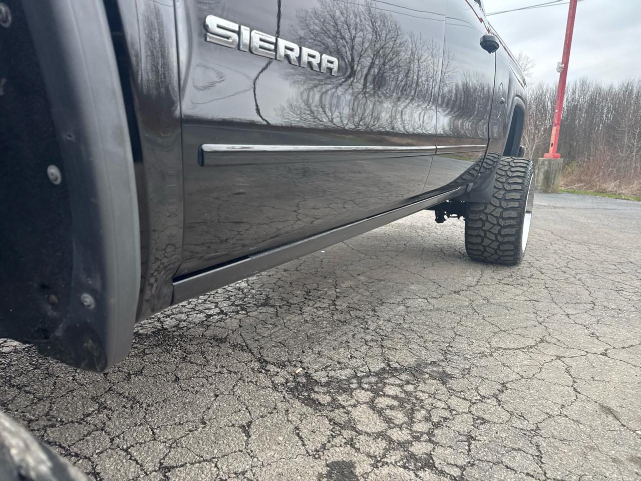 GMC Sierra 1500 4WD Crew Cab 153.0" SLE 2017