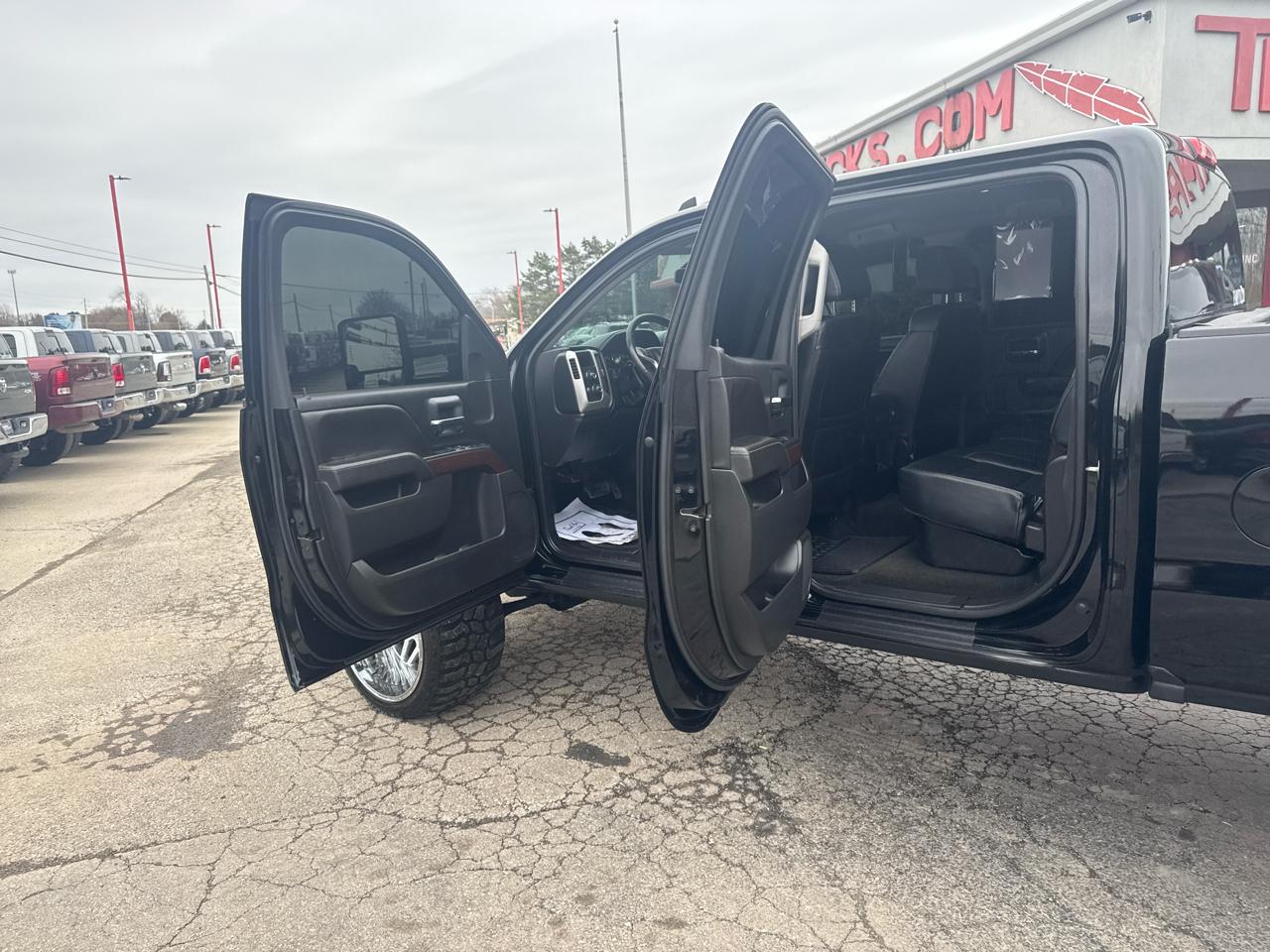 GMC Sierra 1500 4WD Crew Cab 153.0" SLE 2017