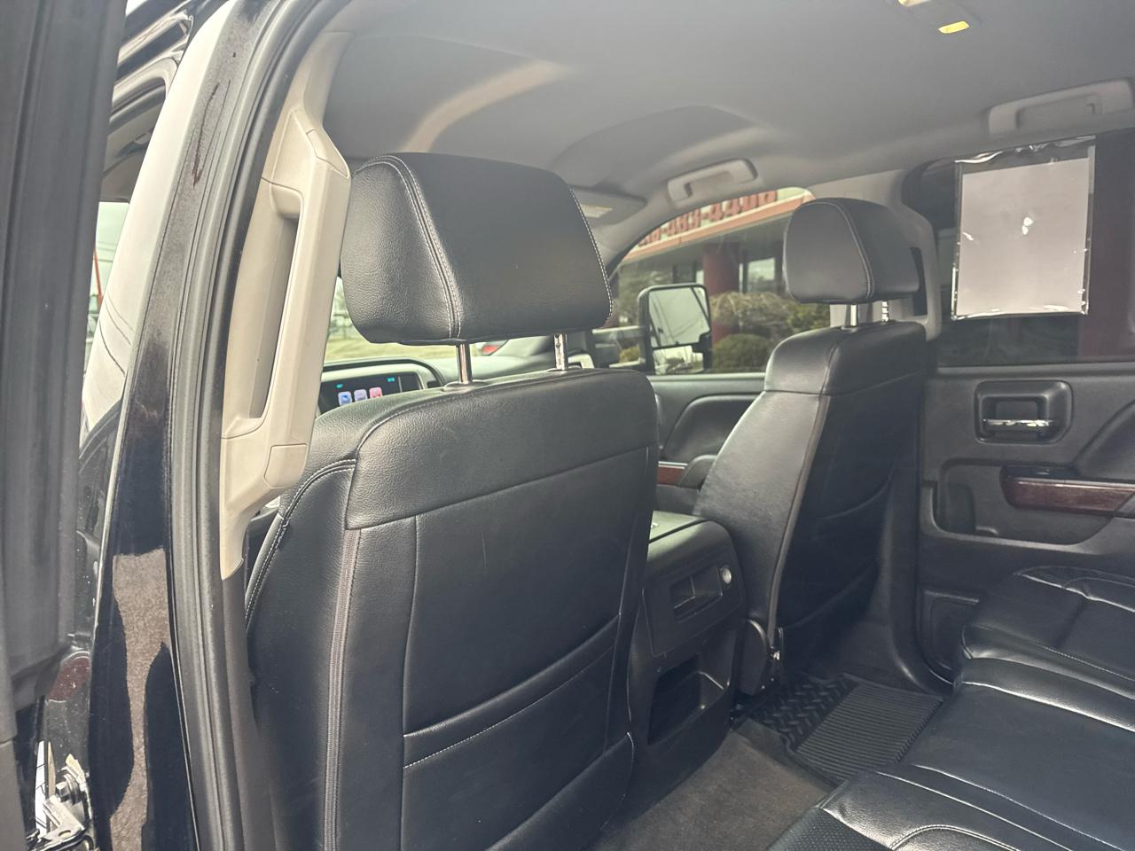 GMC Sierra 1500 4WD Crew Cab 153.0" SLE 2017