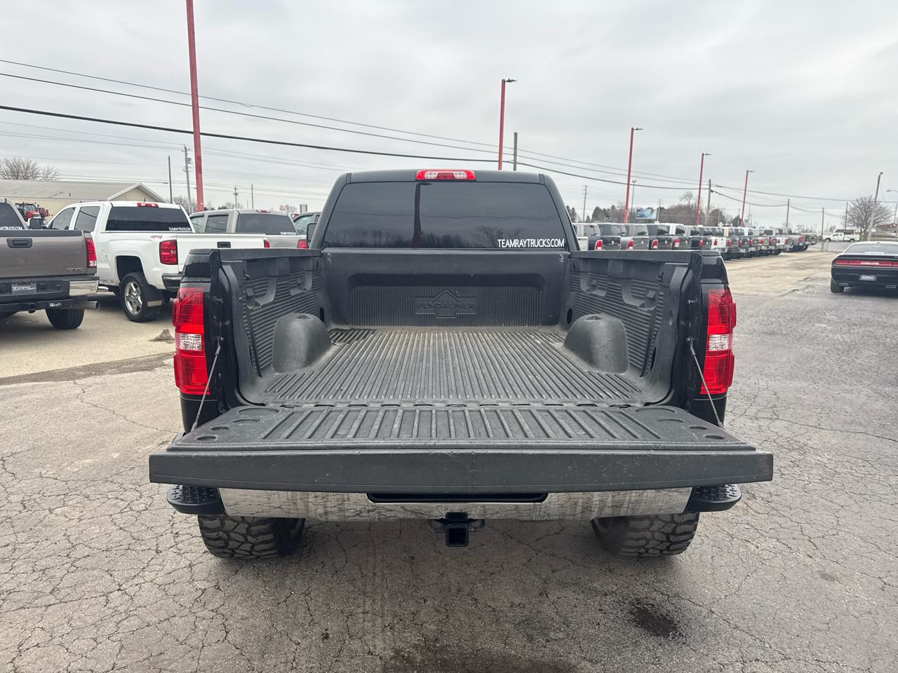 GMC Sierra 1500 4WD Crew Cab 153.0" SLE 2017