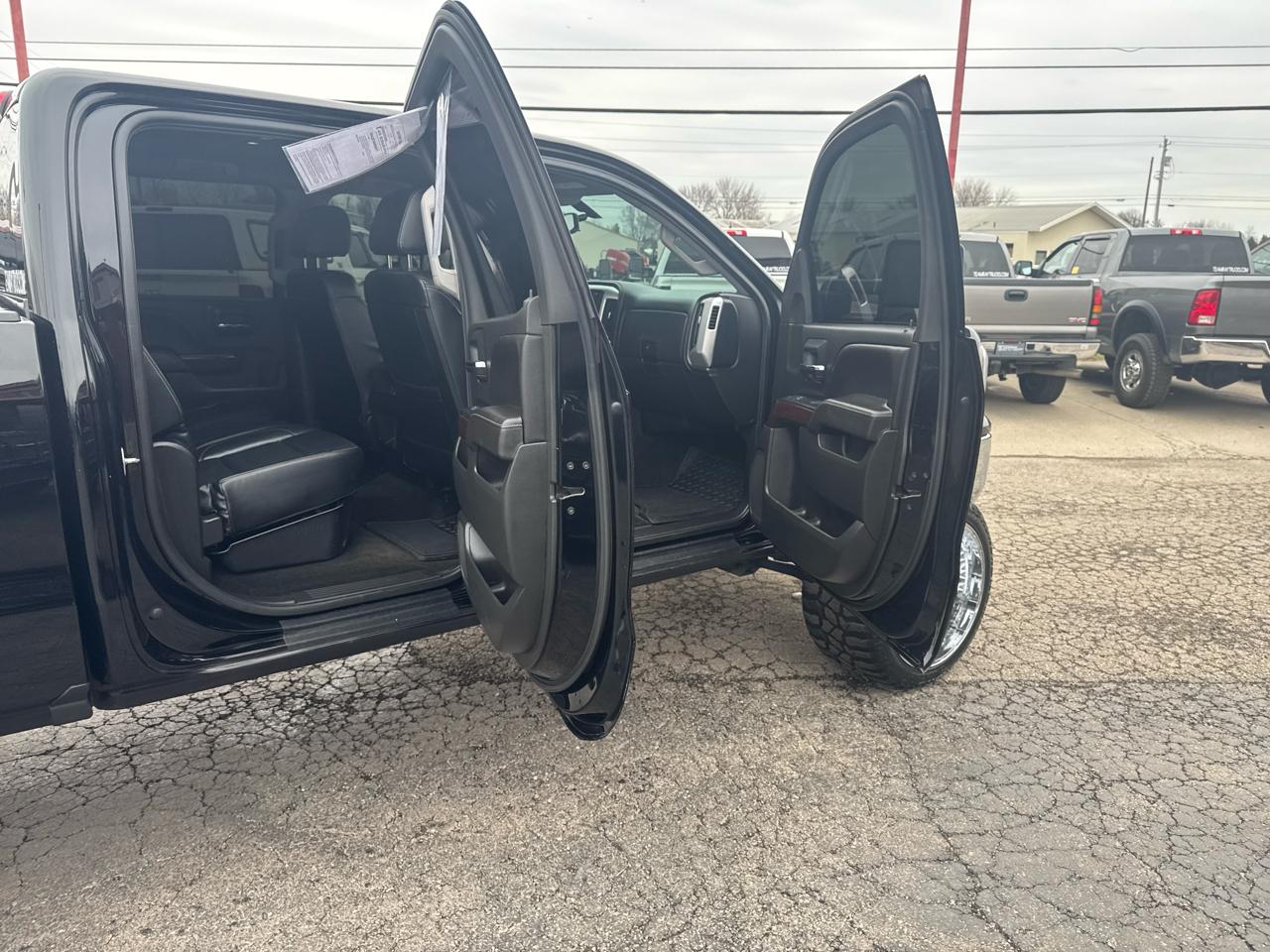 GMC Sierra 1500 4WD Crew Cab 153.0" SLE 2017