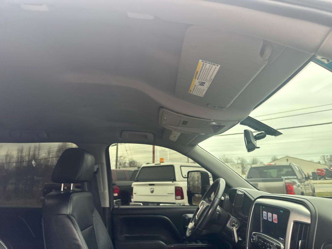 GMC Sierra 1500 4WD Crew Cab 153.0" SLE 2017