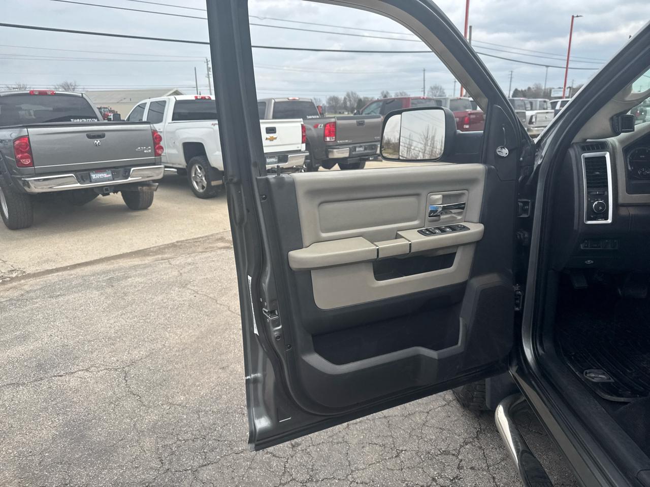 RAM 2500 4WD Crew Cab 149" Big Horn 2011