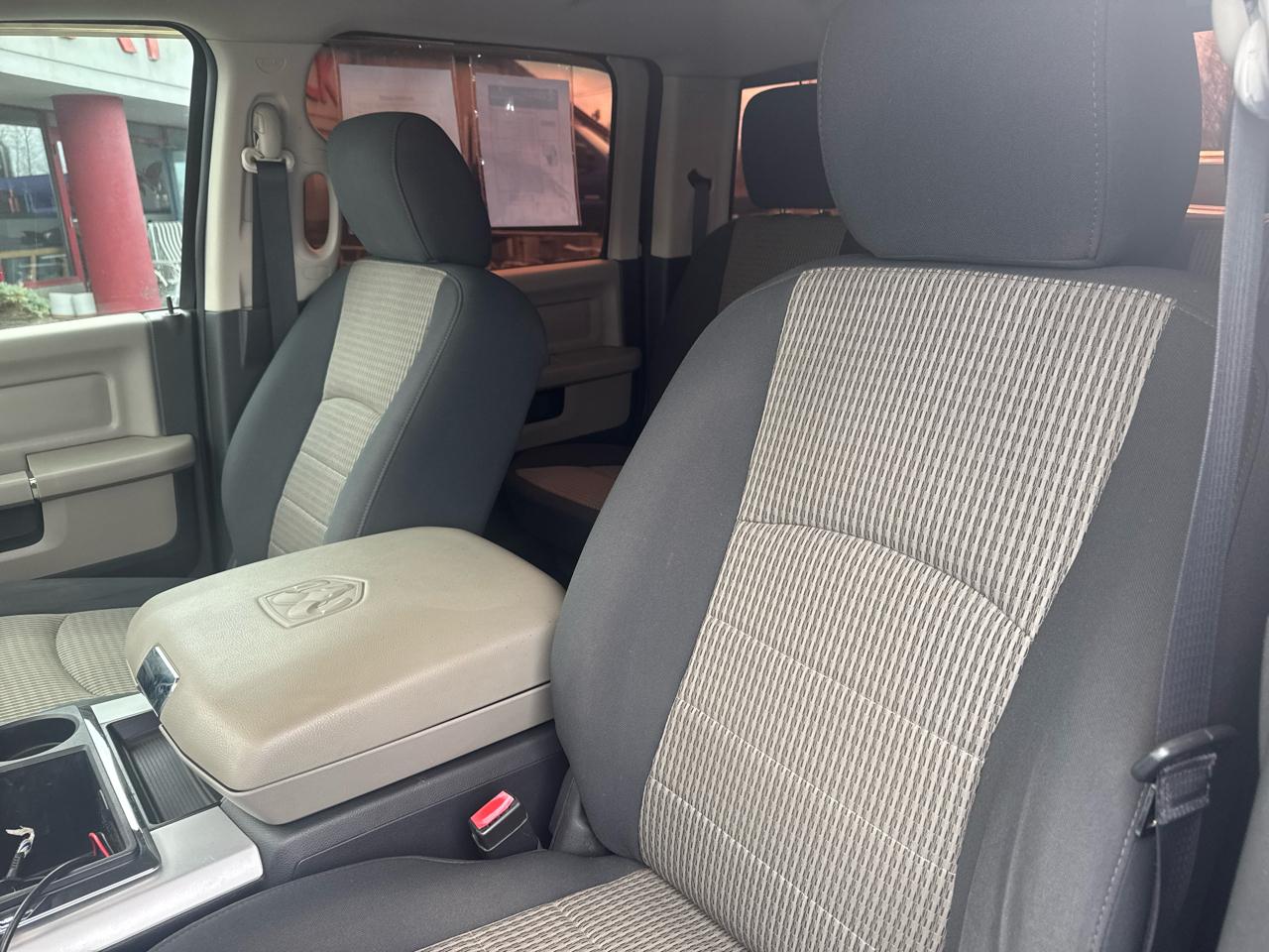 RAM 2500 4WD Crew Cab 149" Big Horn 2011