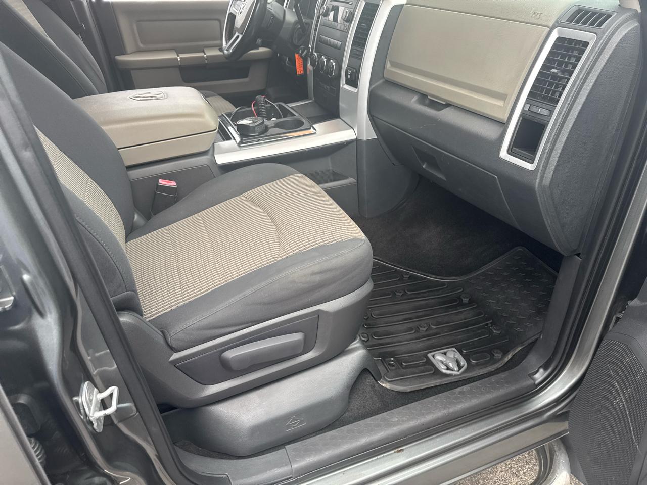 RAM 2500 4WD Crew Cab 149" Big Horn 2011