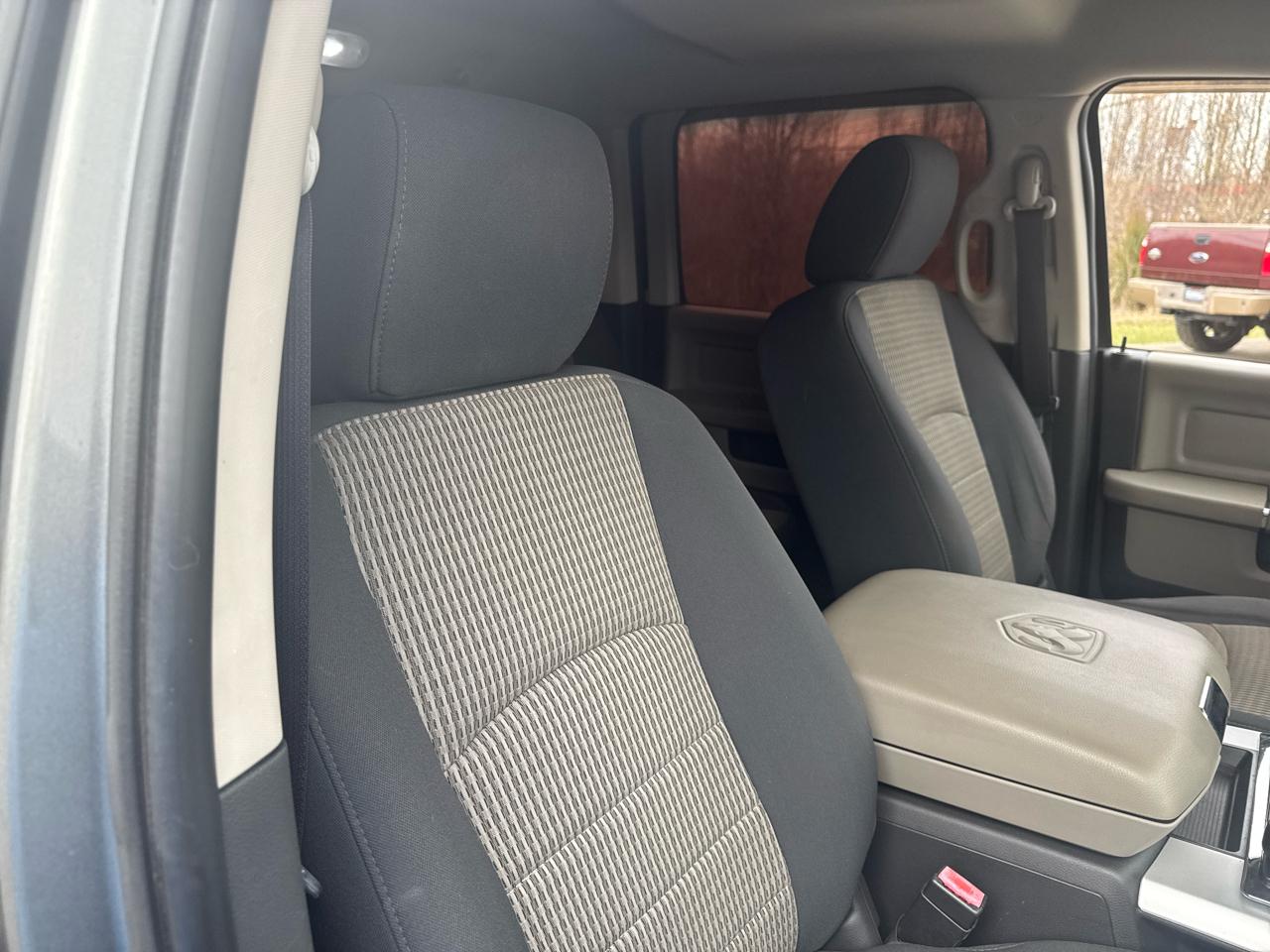 RAM 2500 4WD Crew Cab 149" Big Horn 2011