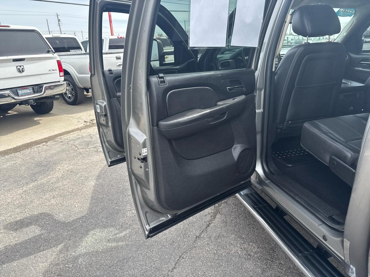 Chevrolet Silverado 2500HD 4WD Crew Cab 153.7" LTZ 2012