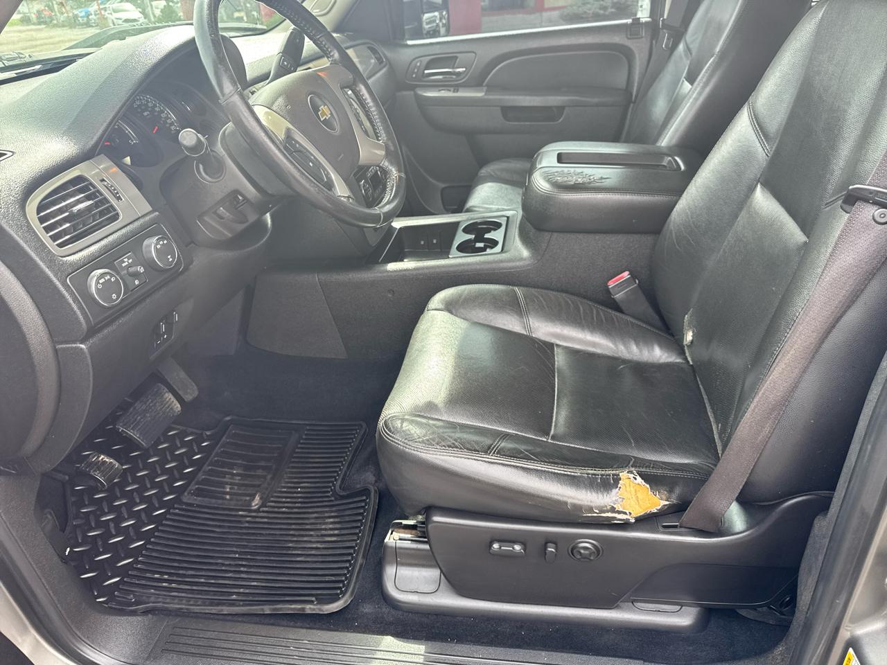 Chevrolet Silverado 2500HD 4WD Crew Cab 153.7" LTZ 2012