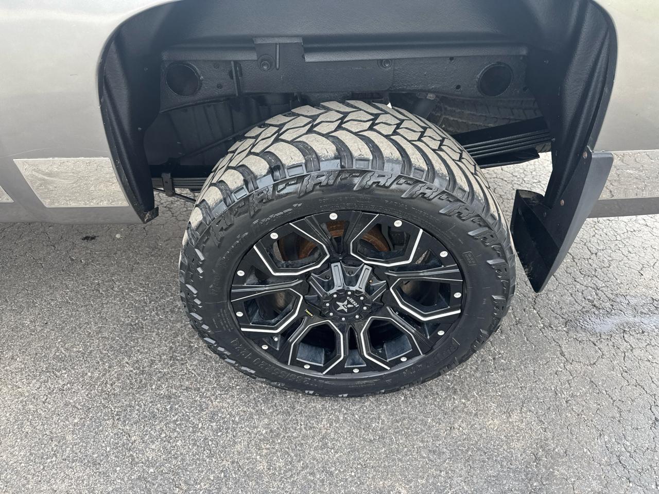 Chevrolet Silverado 2500HD 4WD Crew Cab 153.7" LTZ 2012