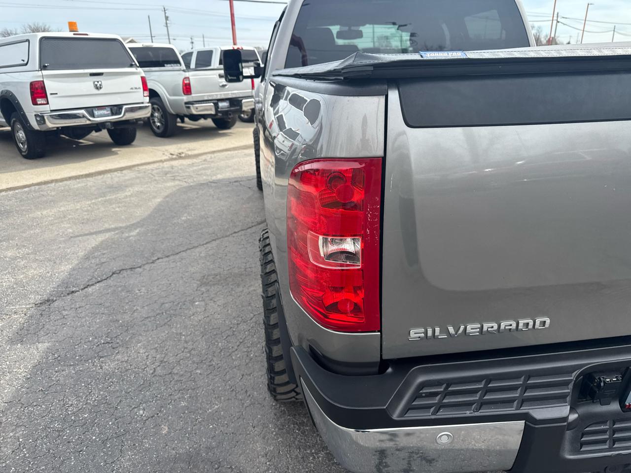 Chevrolet Silverado 2500HD 4WD Crew Cab 153.7" LTZ 2012