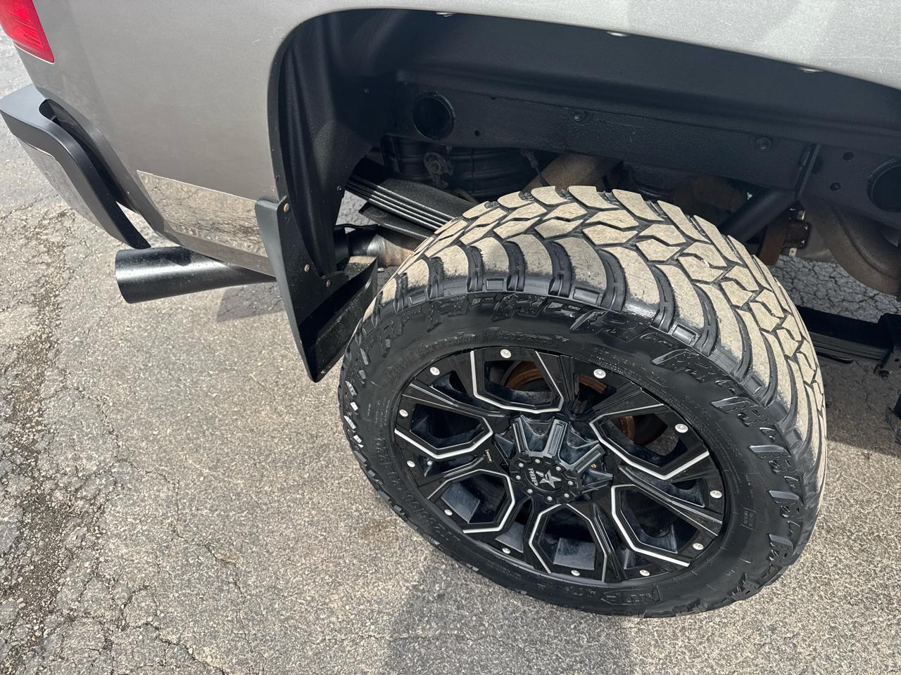 Chevrolet Silverado 2500HD 4WD Crew Cab 153.7" LTZ 2012