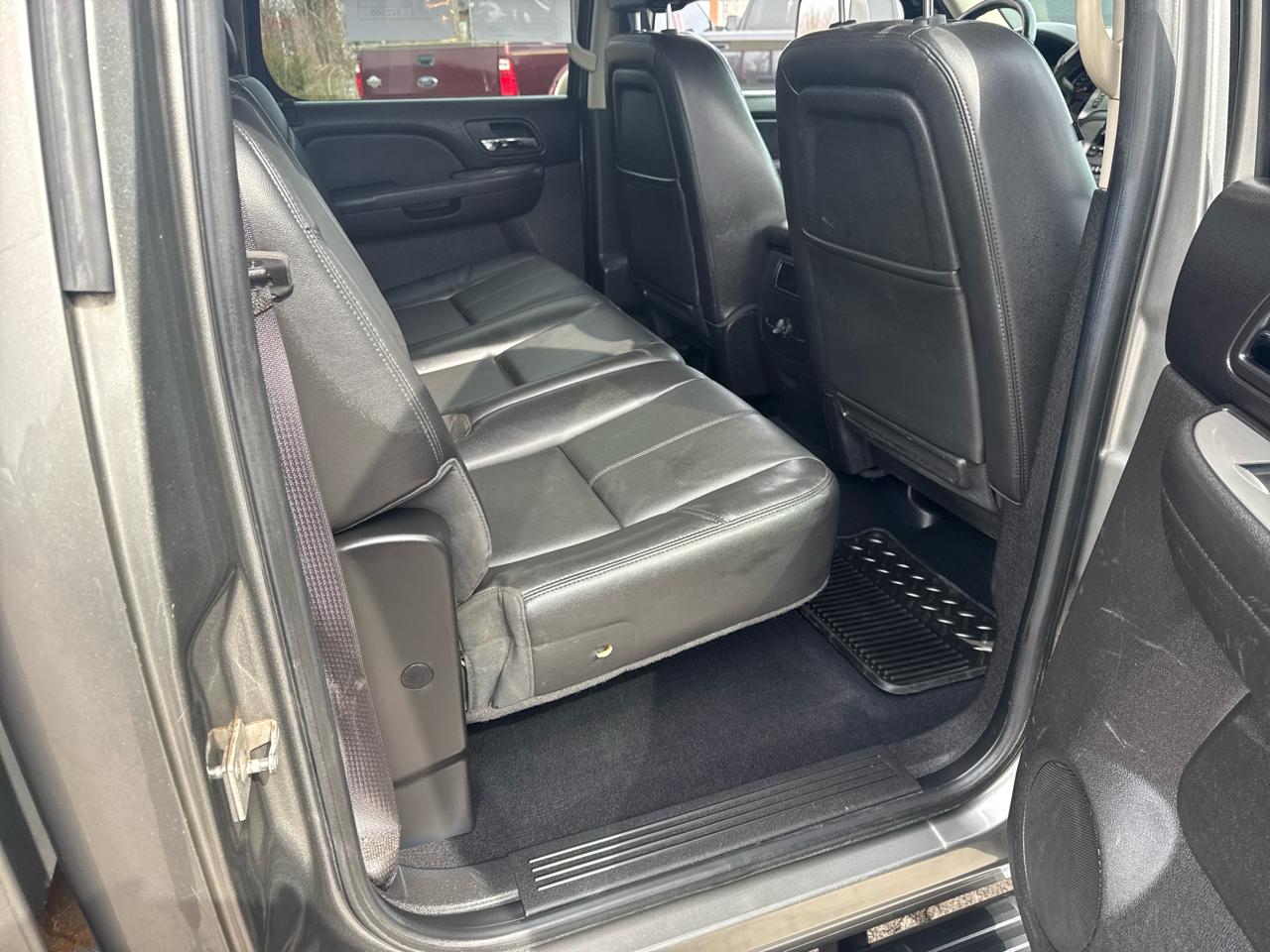 Chevrolet Silverado 2500HD 4WD Crew Cab 153.7" LTZ 2012