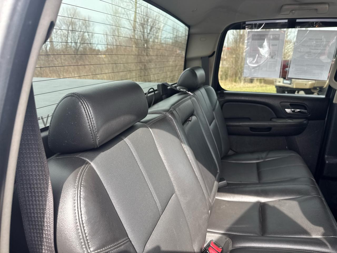 Chevrolet Silverado 2500HD 4WD Crew Cab 153.7" LTZ 2012