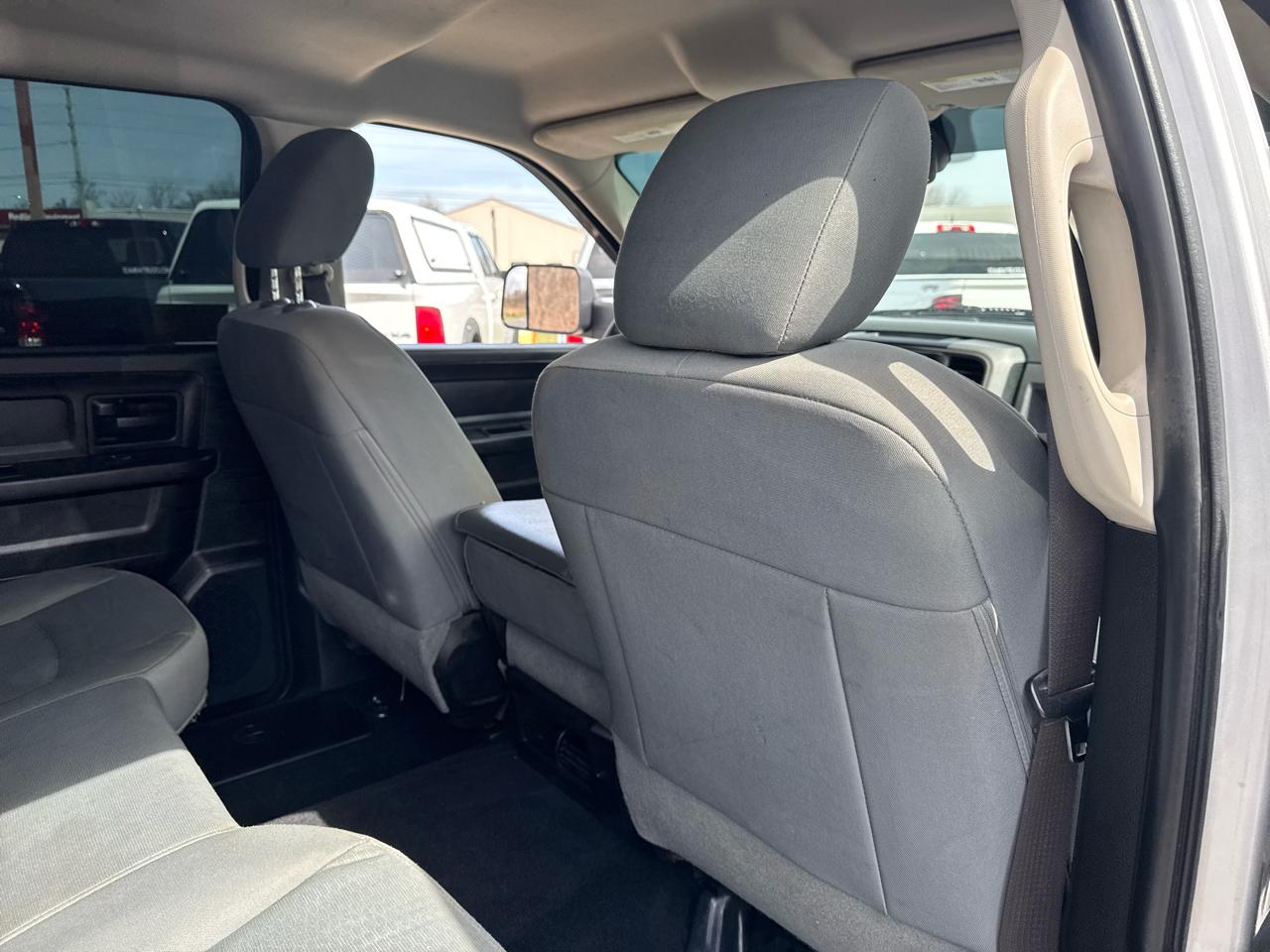 RAM 2500 4WD Crew Cab 149" Tradesman 2015