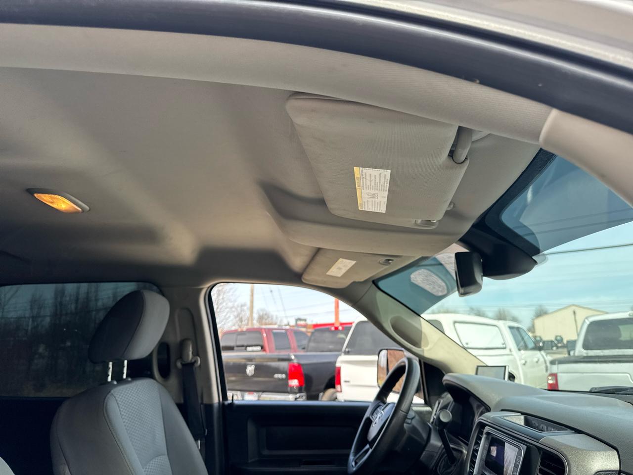 RAM 2500 4WD Crew Cab 149" Tradesman 2015