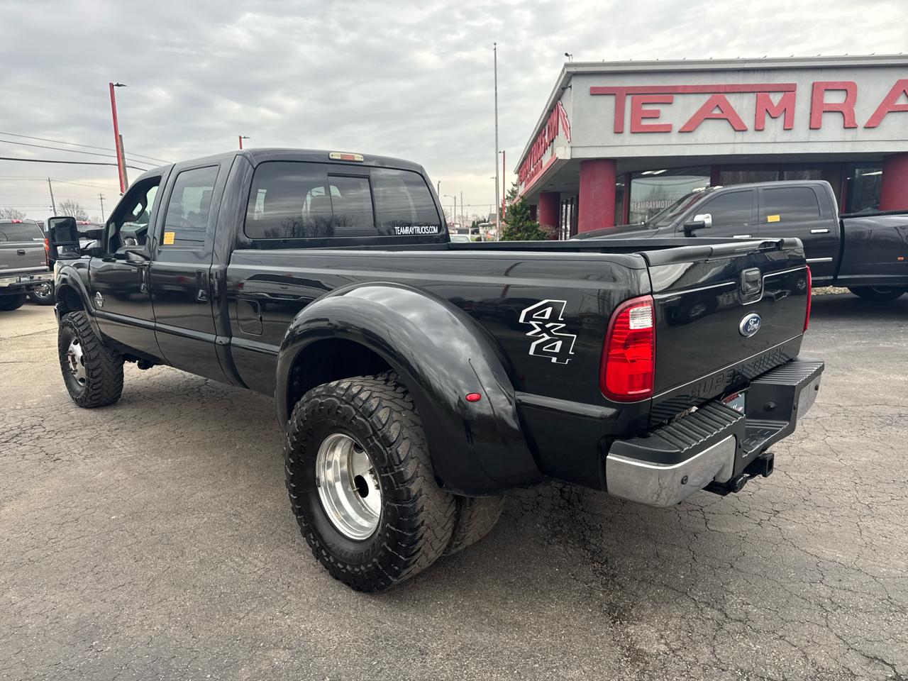 Ford Super Duty F-350 DRW 4WD Crew Cab 172" Lariat 2012