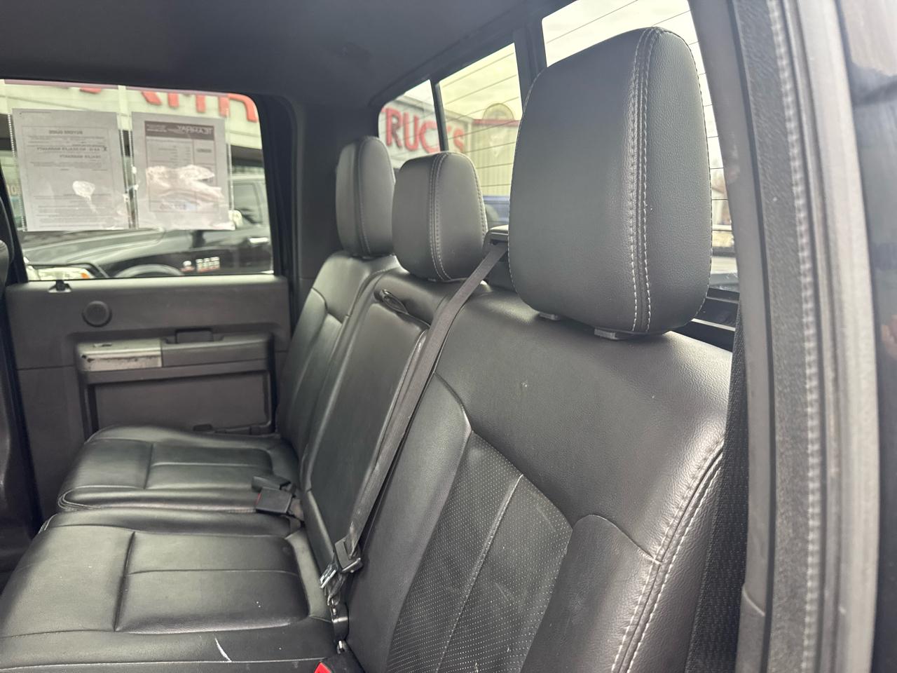 Ford Super Duty F-350 DRW 4WD Crew Cab 172" Lariat 2012