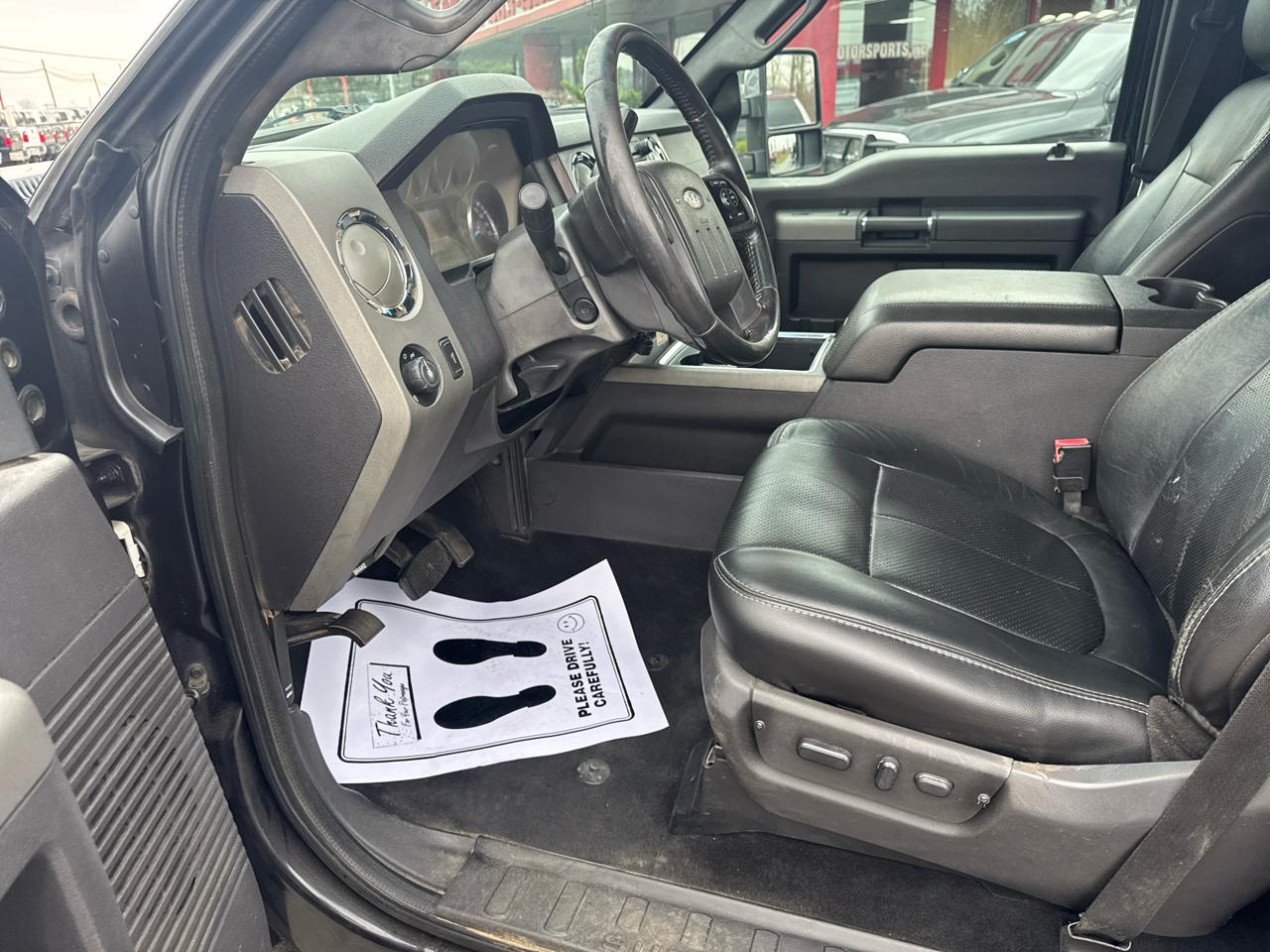 Ford Super Duty F-350 DRW 4WD Crew Cab 172" Lariat 2012