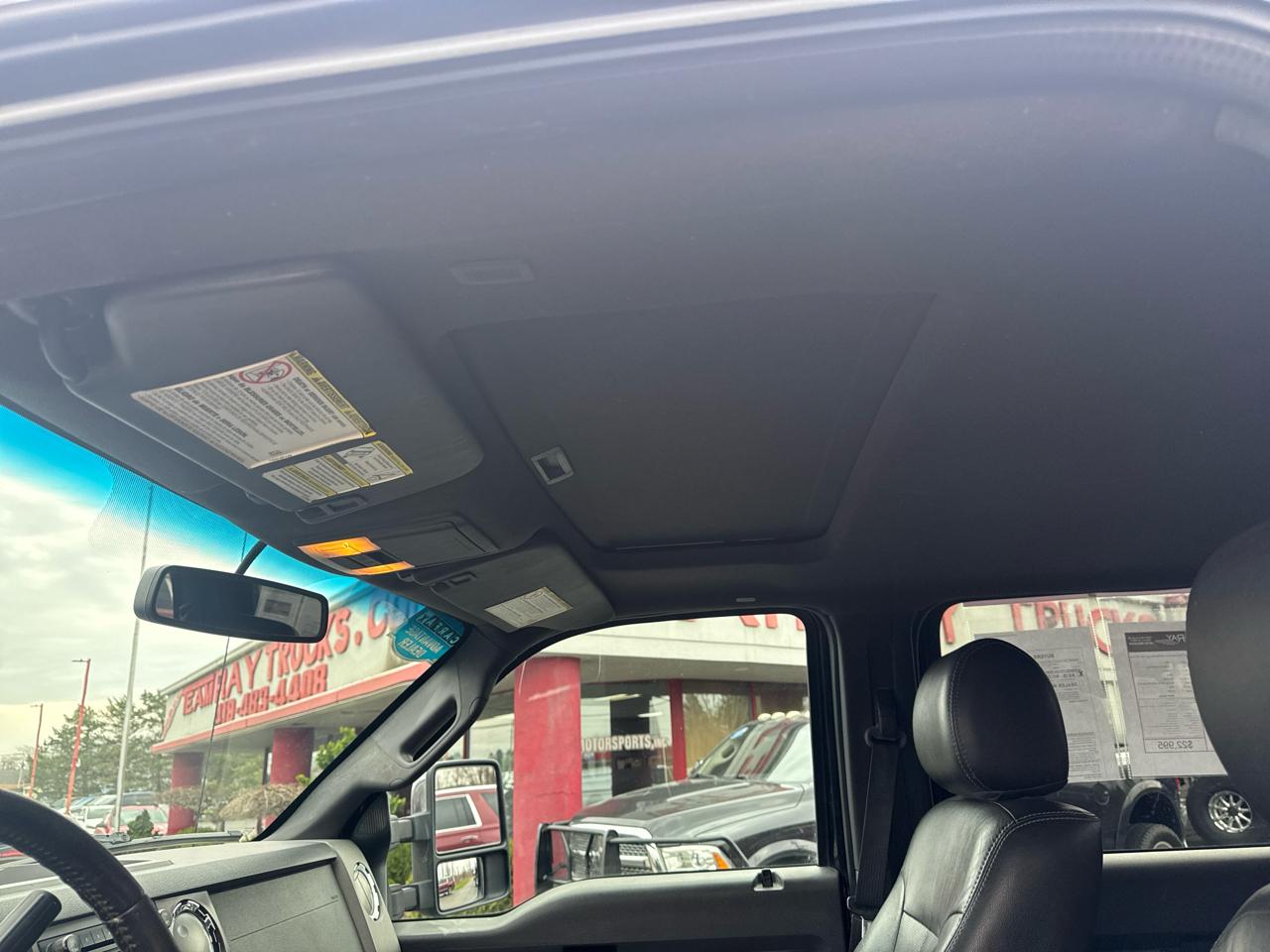 Ford Super Duty F-350 DRW 4WD Crew Cab 172" Lariat 2012