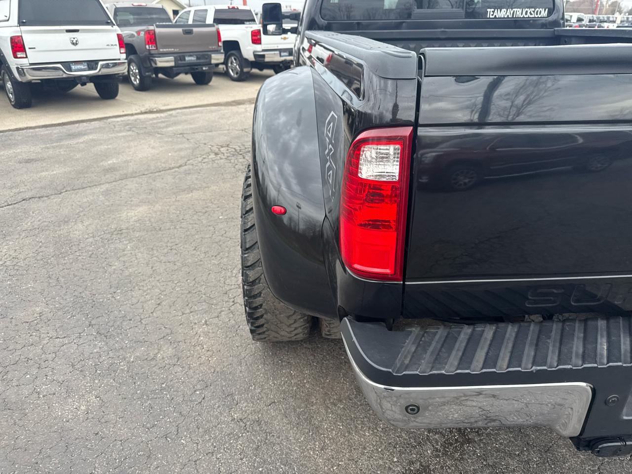 Ford Super Duty F-350 DRW 4WD Crew Cab 172" Lariat 2012