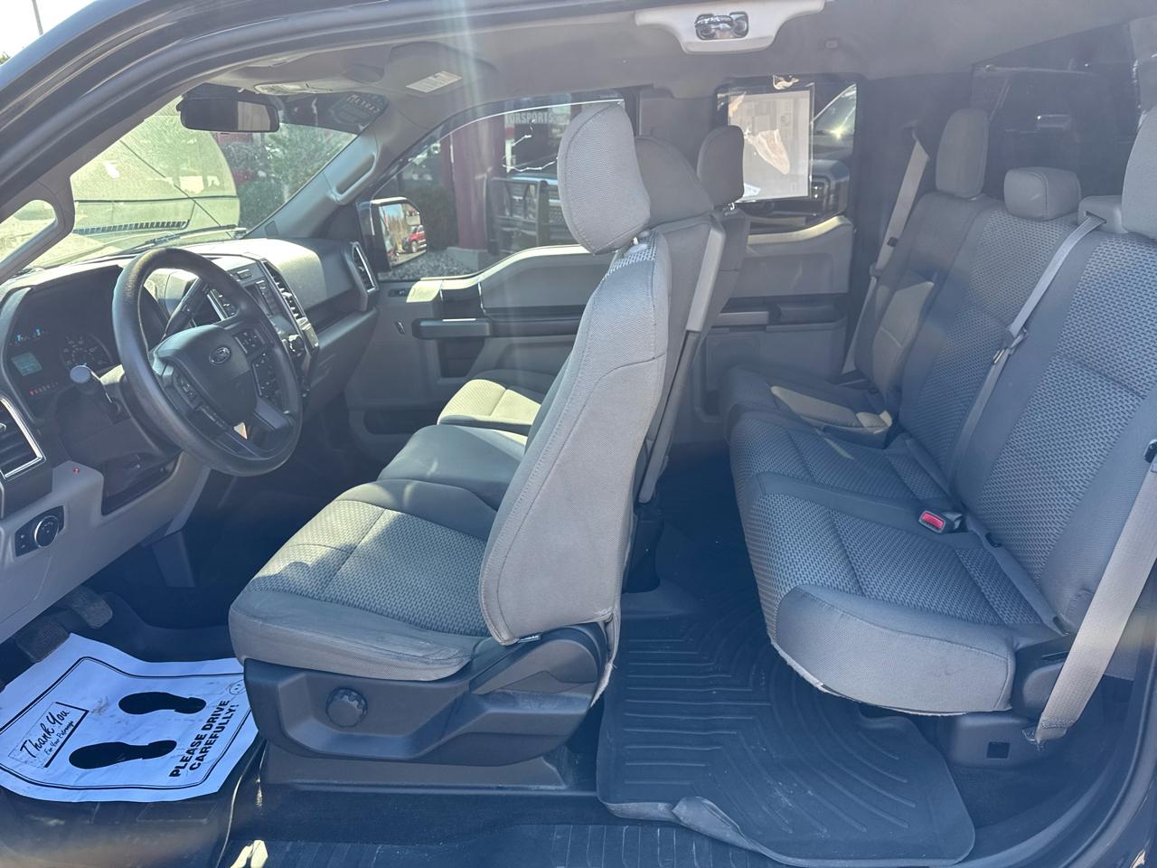 Ford F-150 4WD SuperCab 145" XLT 2015