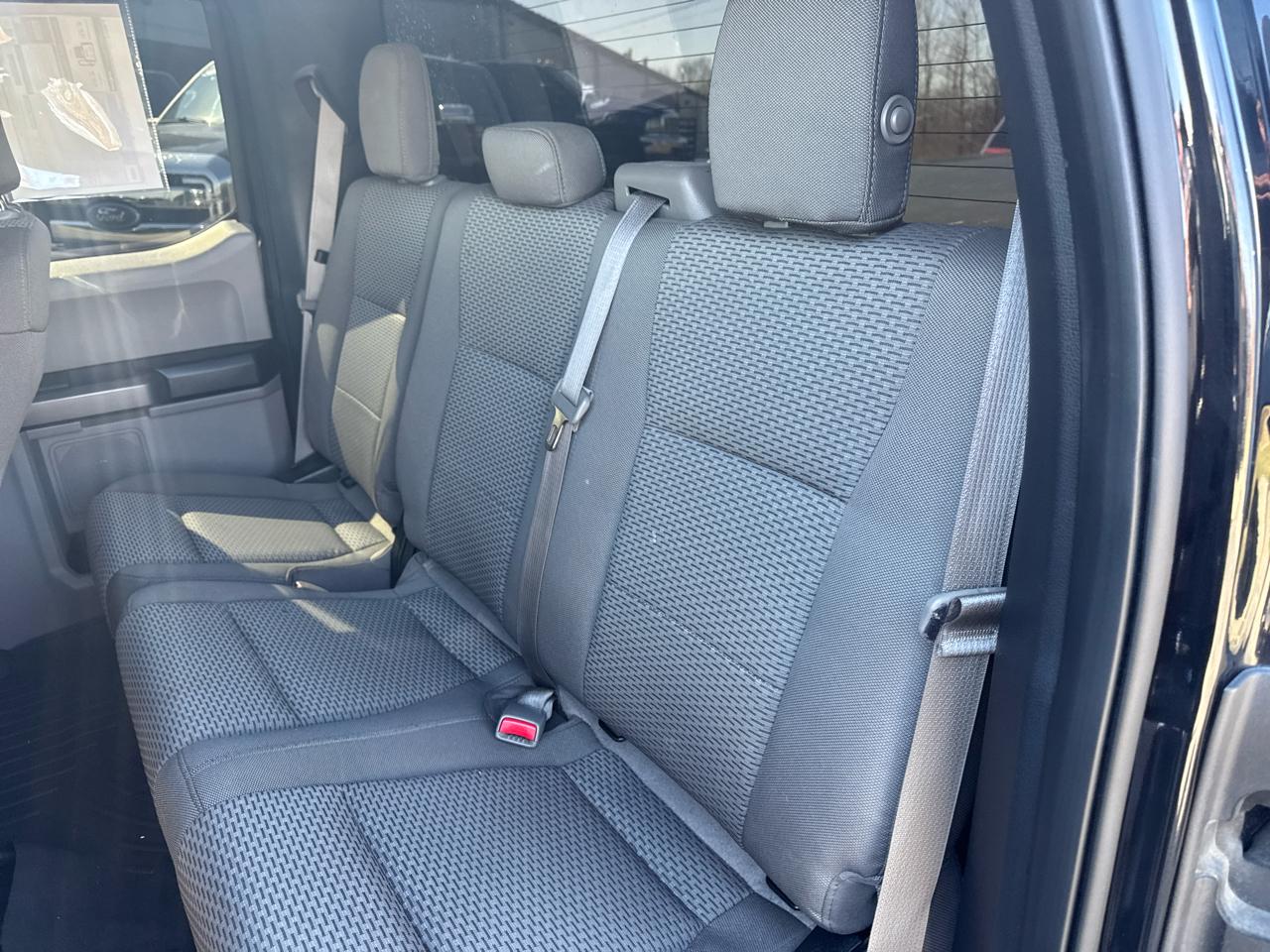 Ford F-150 4WD SuperCab 145" XLT 2015