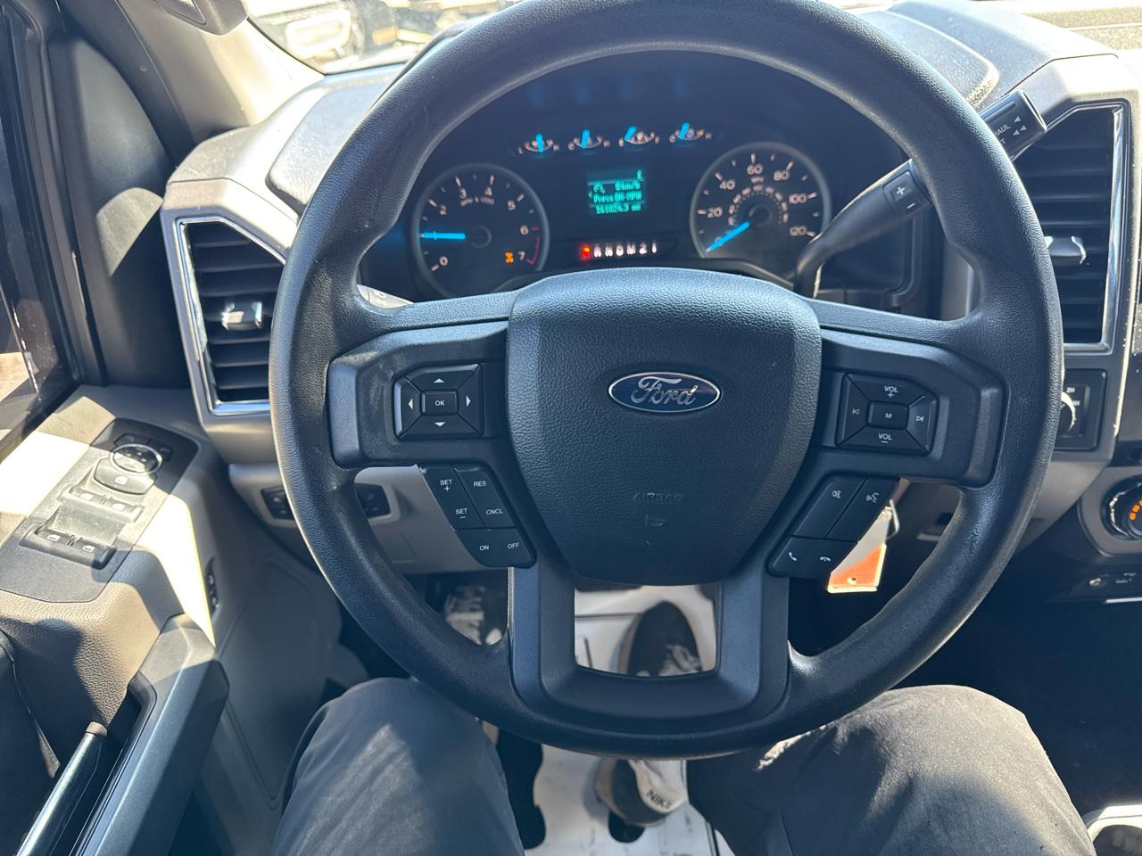 Ford F-150 4WD SuperCab 145" XLT 2015