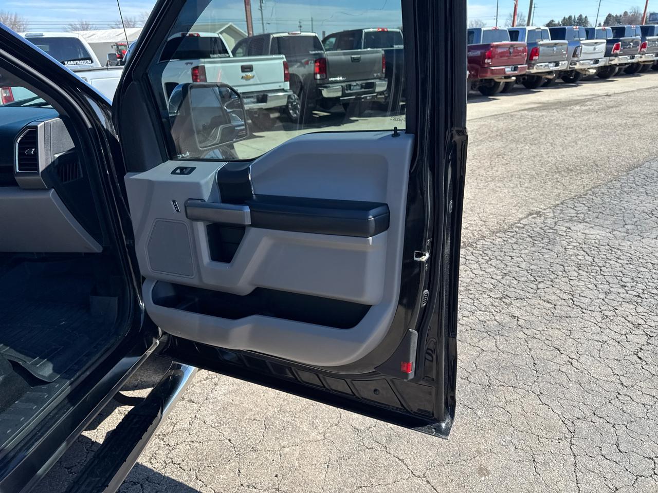 Ford F-150 4WD SuperCab 145" XLT 2015