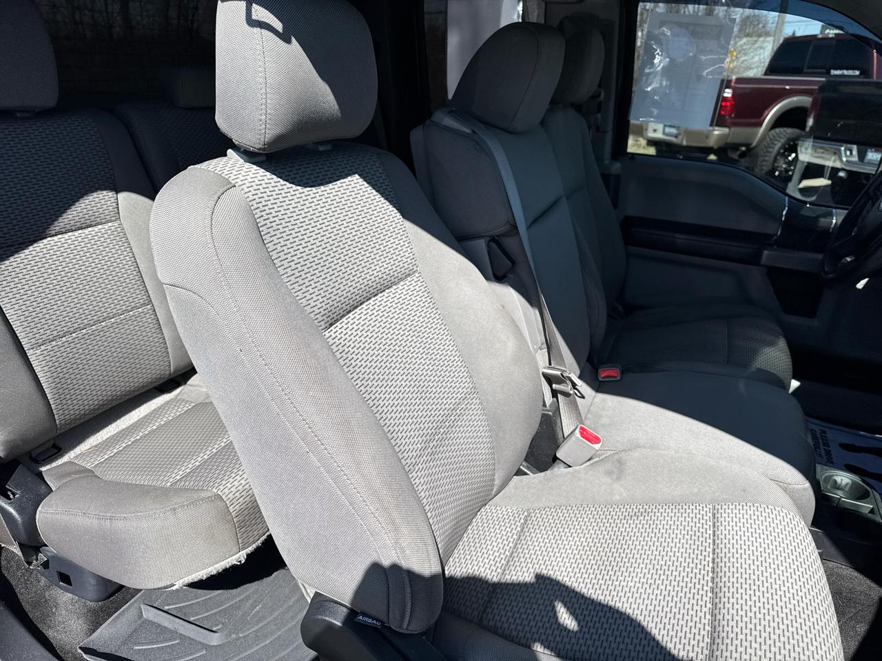 Ford F-150 4WD SuperCab 145" XLT 2015