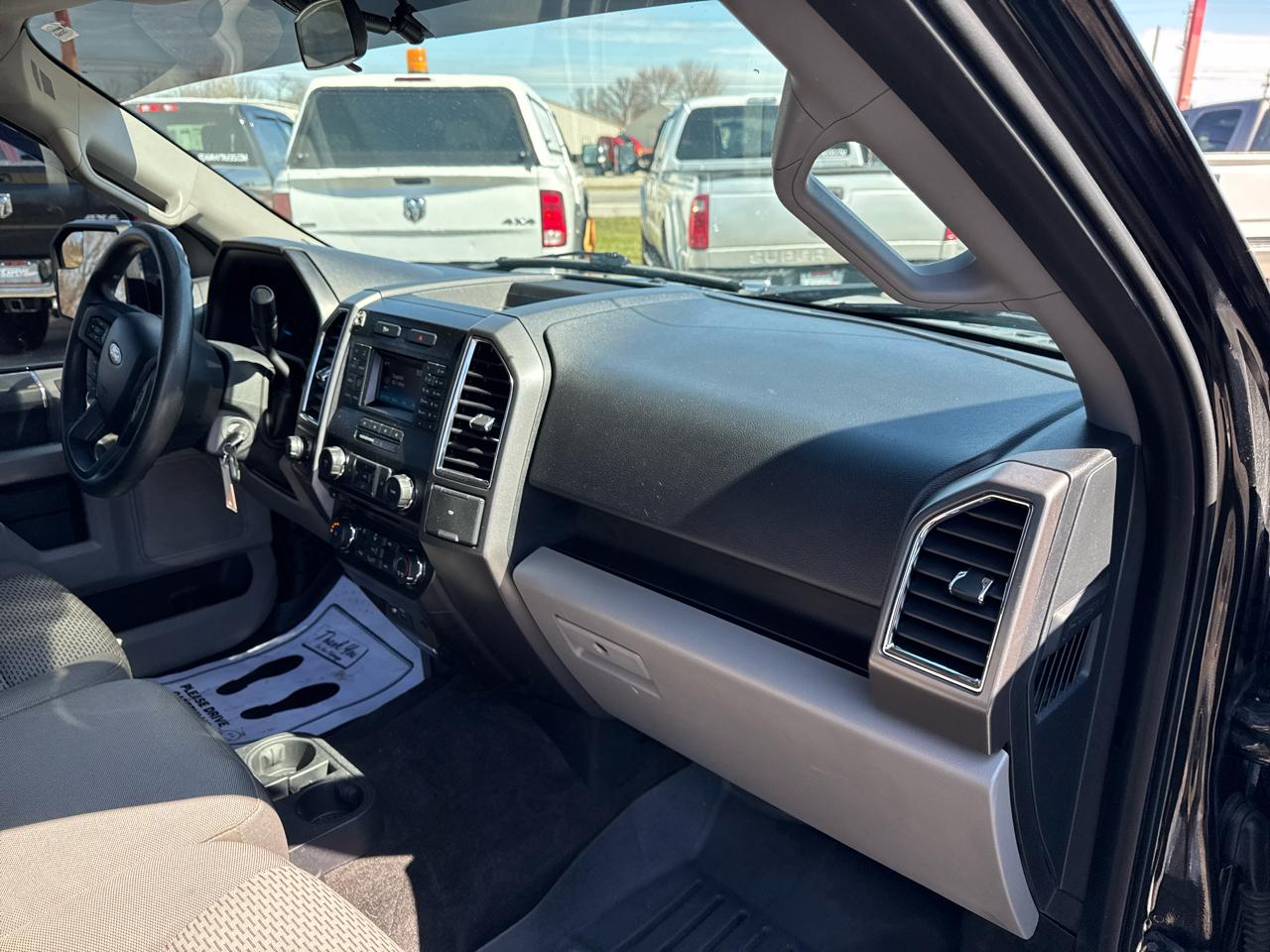 Ford F-150 4WD SuperCab 145" XLT 2015