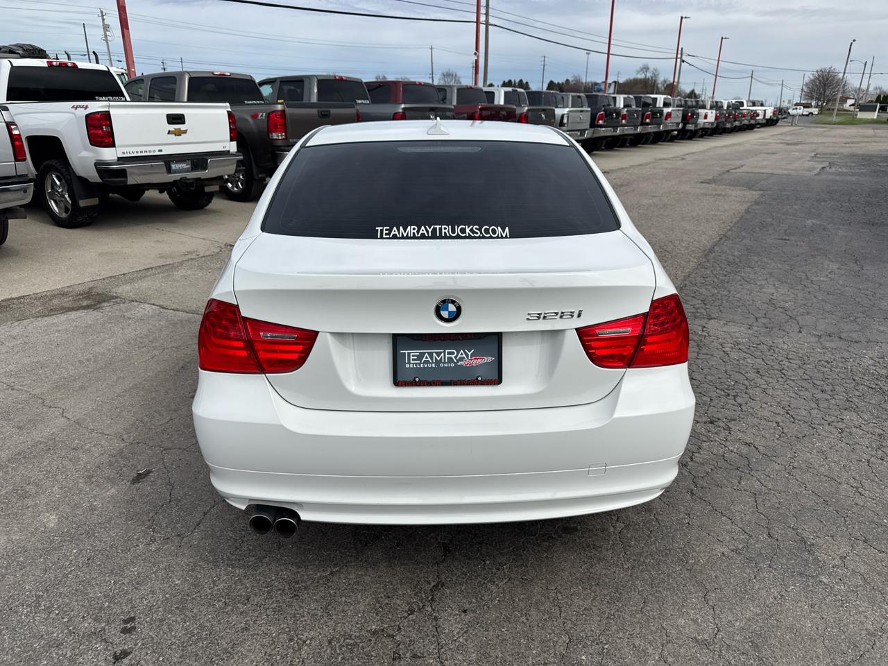 BMW 3 Series 4dr Sdn 328i xDrive AWD SULEV South Africa 2011