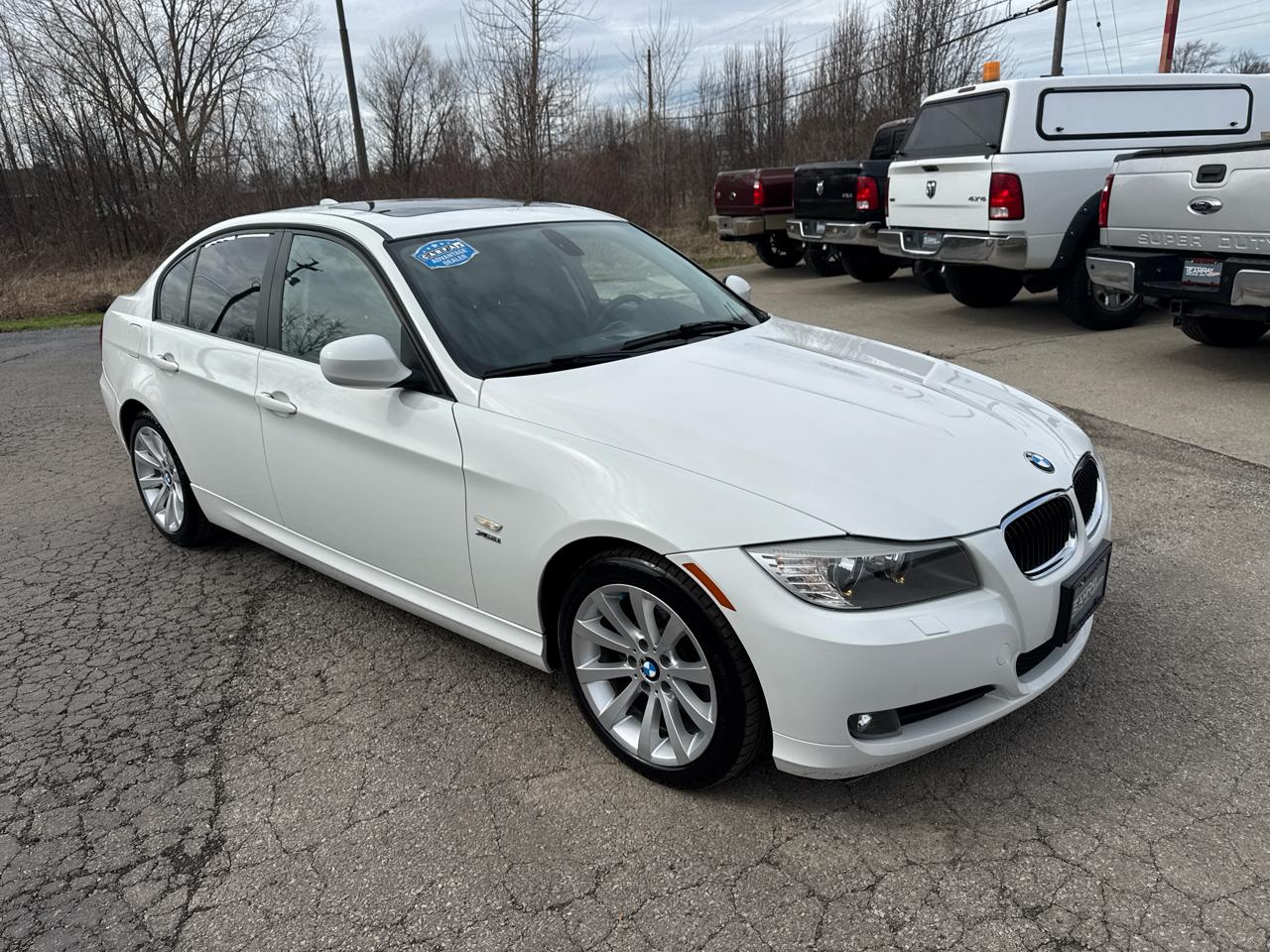 BMW 3 Series 4dr Sdn 328i xDrive AWD SULEV South Africa 2011