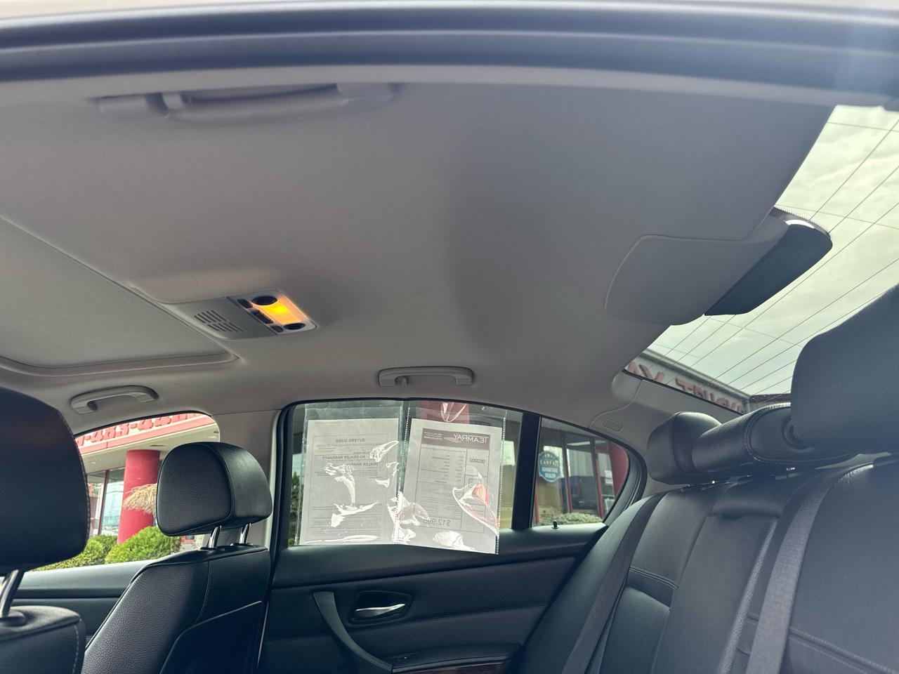 BMW 3 Series 4dr Sdn 328i xDrive AWD SULEV South Africa 2011