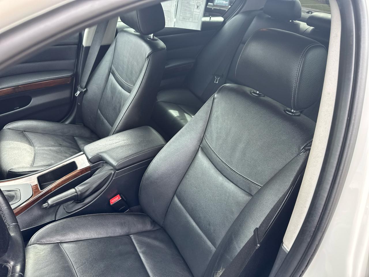 BMW 3 Series 4dr Sdn 328i xDrive AWD SULEV South Africa 2011