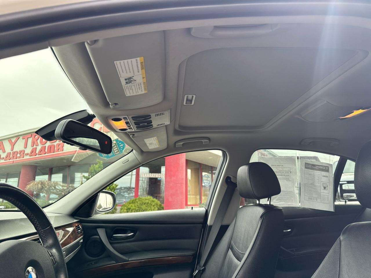 BMW 3 Series 4dr Sdn 328i xDrive AWD SULEV South Africa 2011